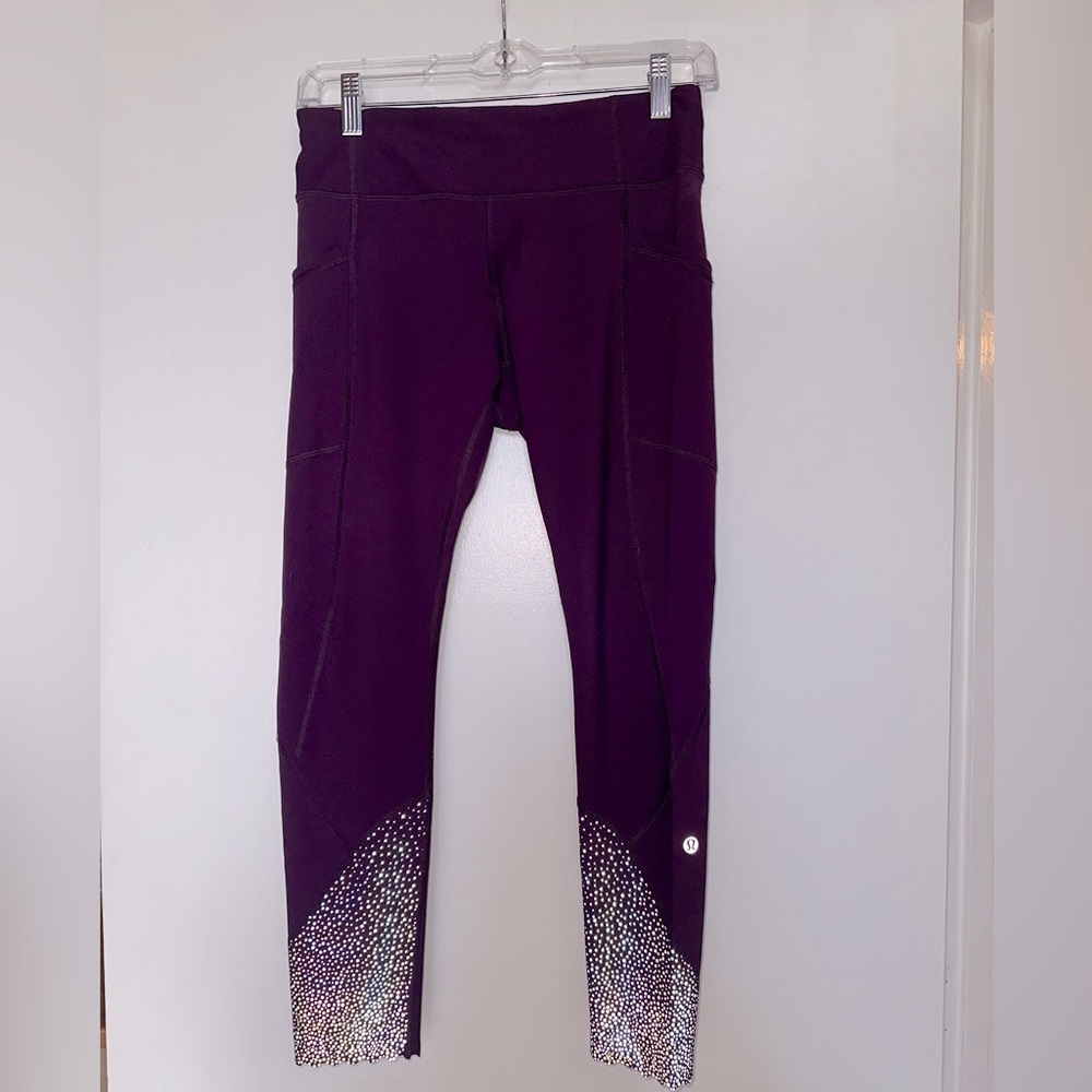 Lululemon limited edition fitness leggings. With pockets